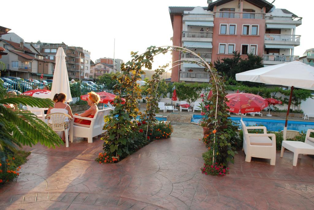 Alba Family Club Hotel Primorsko Zewnętrze zdjęcie