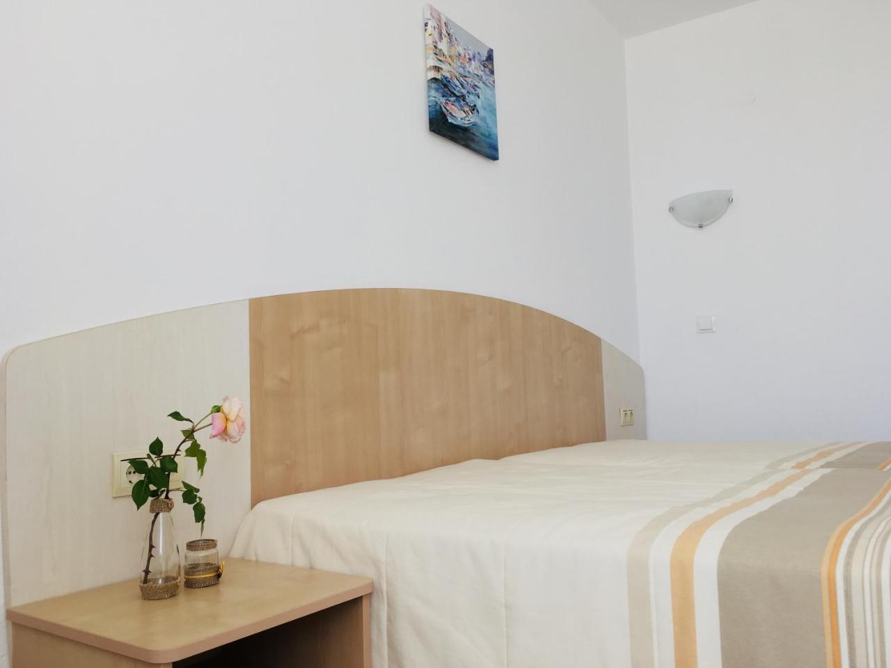 Alba Family Club Hotel Primorsko Zewnętrze zdjęcie