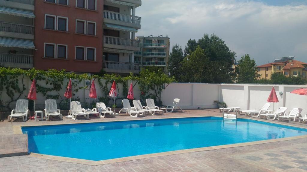 Alba Family Club Hotel Primorsko Zewnętrze zdjęcie